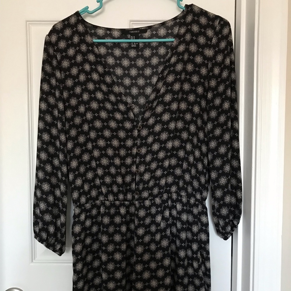 Patterned romper - Picture 1 of 4